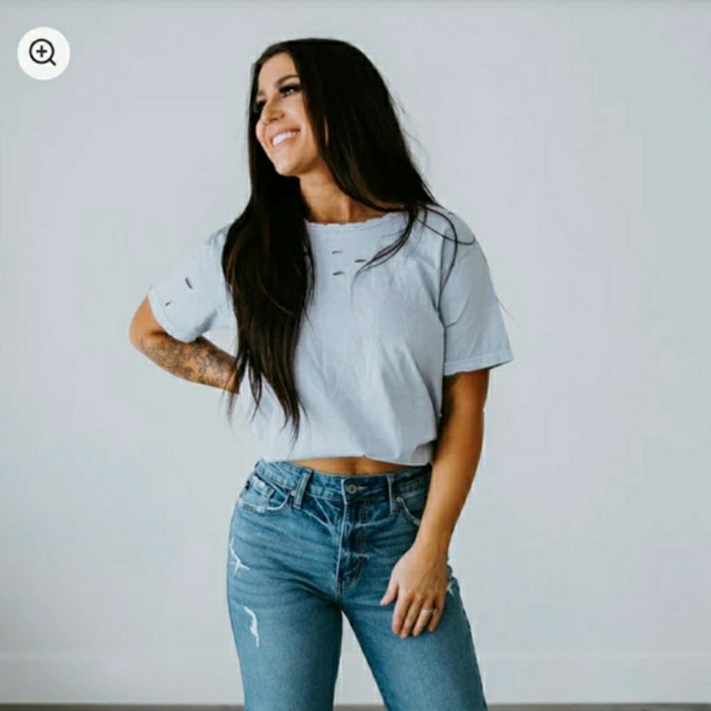 CHELSEA DEBOER TRAVELER DISTRESSED TEE by LILY & LOTTIE